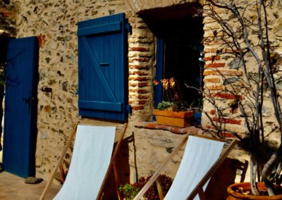 terrasse ensoleillee ctalogne maison vacances
